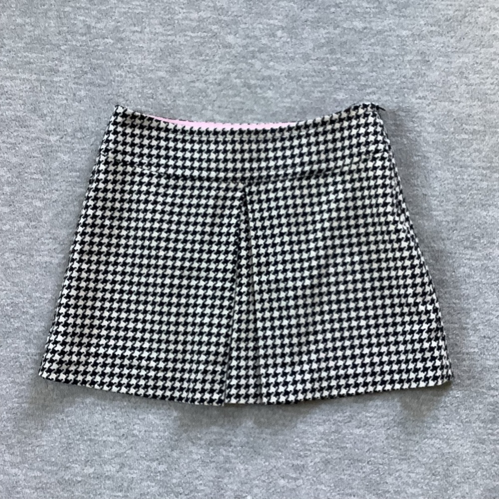 Trina Turk 90’s Black and White Houndstooth Mini Skirt Sz. M
